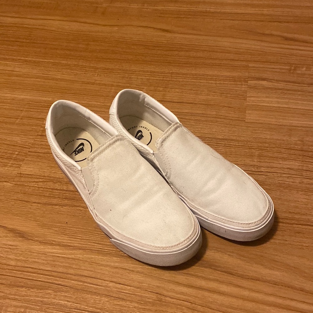 Nike slip on shoes! Perfect for spring!!